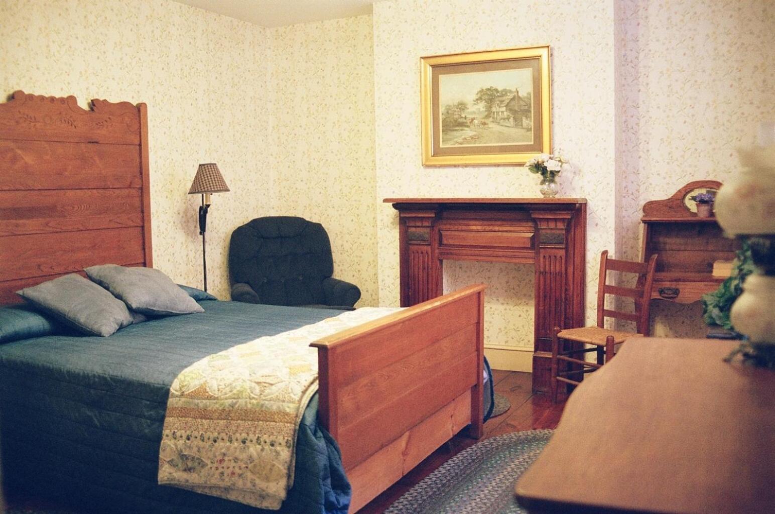 Winter Clove Family Inn Round Top Room photo