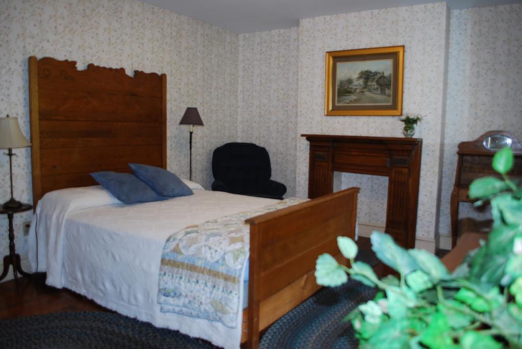 Winter Clove Family Inn Round Top Room photo