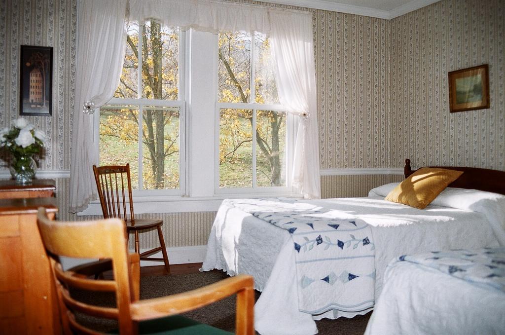 Winter Clove Family Inn Round Top Exterior photo